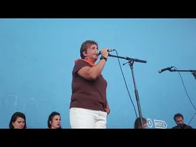 26/09/05 3. Iñurri Eguna: denda solidario bikoitza edukiaren irudi txikia