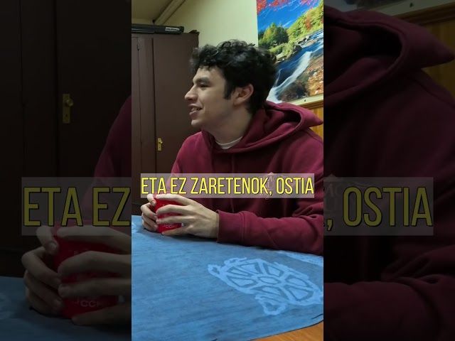 Ongi etorri jaun-andreok, ETA EZ ZARETENOK!!! #euskara #podcasts   #nonbinarytiktok #ezbitarrak bideoaren irudi txikia