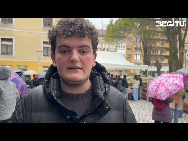 Barriro gelditu da bertan behera Kiñu Gaztetxearen epaiketea bideoaren irudi txikia