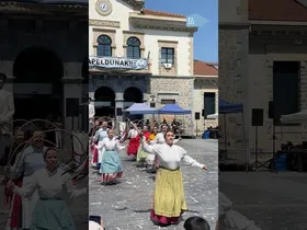 🎉 Euskal jaiak parte hartze handiarekin egin zion aurre beroari. edukiaren irudi txikia