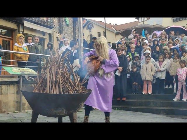 Euskararen sua piztu dute Beasainen. bideoaren irudi txikia