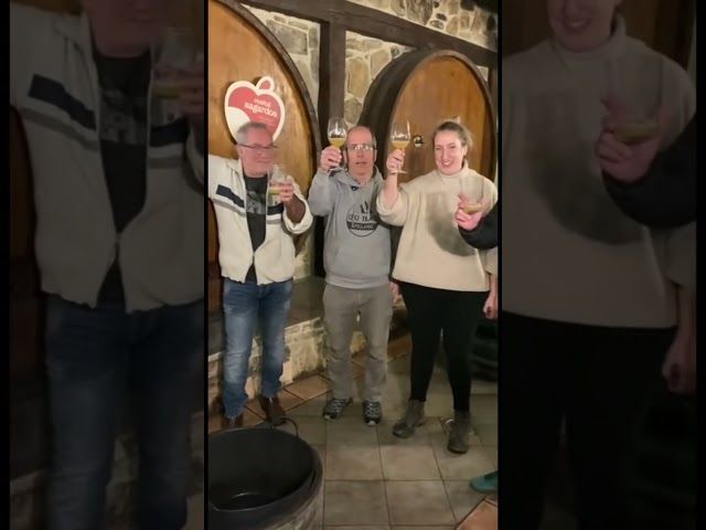 🍏Arabako txotx irekiera egin dute Aramaioko Iturrieta sagardotegian  Hazien Sarea elkarteko kideek. bideoaren irudi txikia