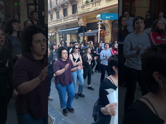 M17 greba orokorra - Etxebizitzaren aldeko martxa bideoaren irudi txikia