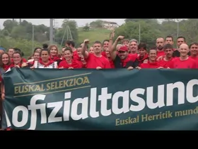 26/06/20 Usurbil F.T.-k 50 urte: futbolari beteranoak euskal selekzioarekin bat edukiaren irudi txikia