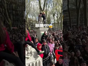 Ze eromena izan zen atzoko kontzertua 🔥 Gerturatutako denei eta AEK-ri besarkada erraldoi bana🫂💕✨ bideoaren irudi txikia