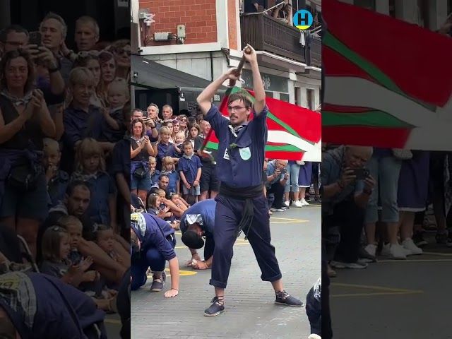 📍ONDARROA [Jaiak] Arrantzale Eguna itsaso bete emozioz zipriztindu da bideoaren irudi txikia