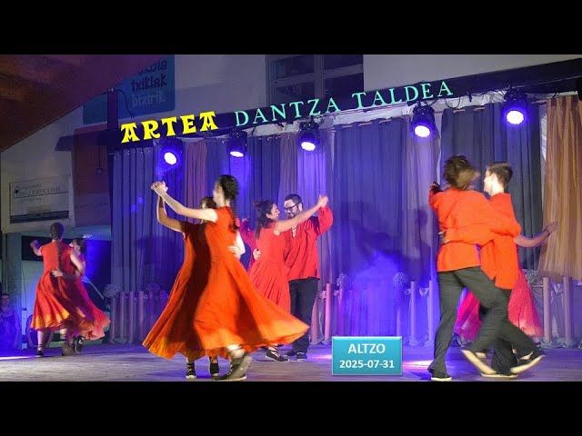 'Artea' dantza taldearen emanaldia (Altzo, 2025-07-31) (1,00'28'') bideoaren irudi txikia