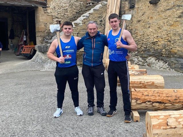 Osinalde eta Ugarteburu martxoaren 21eko aizkora desafioaz bideoaren irudi txikia