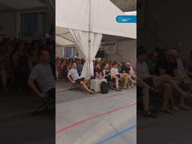 🏴‍☠️ Aste Nagusi Pirata | Bertso piratek bete dute Trinitate plaza bideoaren irudi txikia