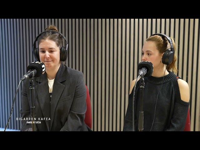 SAHARA KANTARI KONTZERTUAZ BIGARREN KAFEAN bideoaren irudi txikia