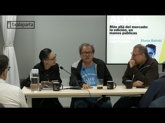 Paco Ignacio Taibo II y Raúl Cazal en Donostia bideoaren irudi txikia