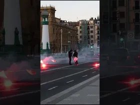 Greba eguna Grosen edukiaren irudi txikia