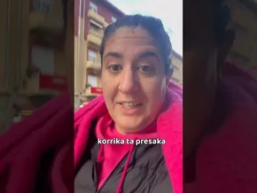 Korrika eta presaka itzuli naiz GYM-era era bertan zeon kotxeko giltza 😅🤦🏻‍♀️ bideoaren irudi txikia