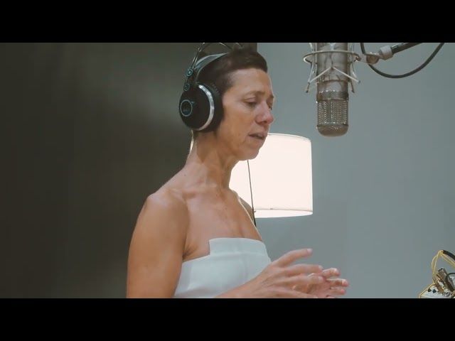ANA GALARRAGA eta PETTI - BIHOTZEKO HARRIAK - Bideoklipa bideoaren irudi txikia