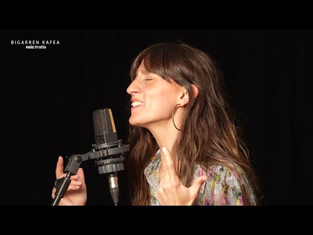 Bea Asurmendi - Euterpe | BIGARREN KAFEA bideoaren irudi txikia