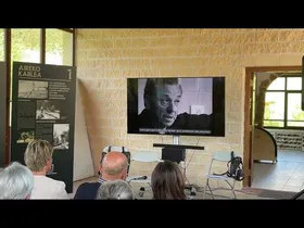 Kablearen Eguna ospatu dute Ataunen. Xabier Eskisabelek panel-erakusketa aurkeztu du. edukiaren irudi txikia