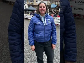 Euria ez da oztopo izan ehunka korrikalarirentzat Laudioko Herri Krosean bideoaren irudi txikia