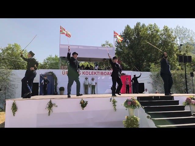 28/28    17. jelkaldia Ürrats Kolektiboak pastorala 2025 Barkoxe bideoaren irudi txikia