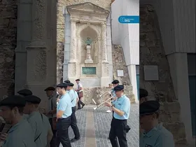 Aita Mariren omenaldia egin dute kaian, urtero legez edukiaren irudi txikia