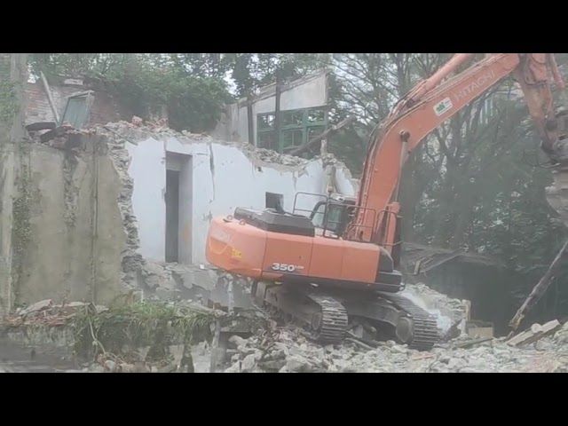 Zumarragako Badi fabrikaren eraistea bideoaren irudi txikia