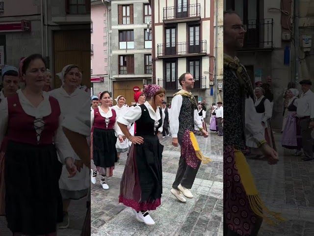 📍MUTRIKU [kultura] 🥁 Alaitasuna zabaldu du Erromeri Egunak bideoaren irudi txikia