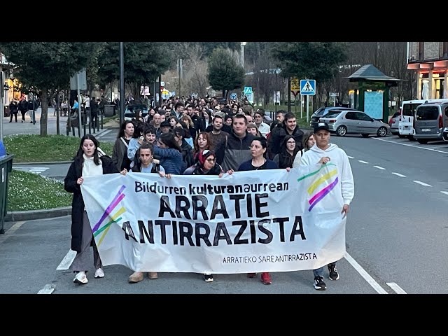 Arratiako Sare Antiarrazistaren manifestazinoa Igorren bideoaren irudi txikia
