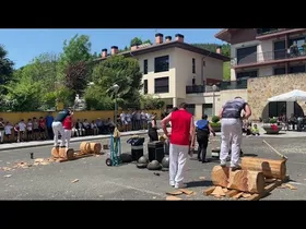 Herri kirol saioa egin dute Mutiloan. edukiaren irudi txikia