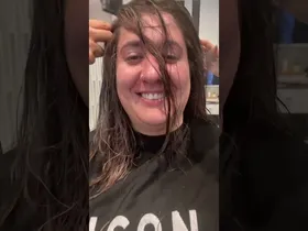 💇🏻♀️🎀💅🏻 edukiaren irudi txikia