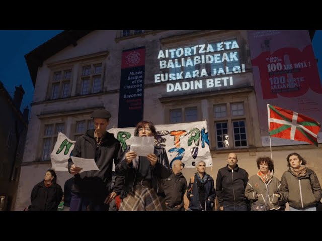 PIZKUNDEA | “Euskara, jalgi hadi plazara!” - Ekintza Baionako Euskal Museoan bideoaren irudi txikia
