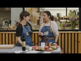 Turkiako hainbat espeziekin Tugba Uygur-ek eta Anne Otegik prestatutako Arap Tavasi edukiaren irudi txikia