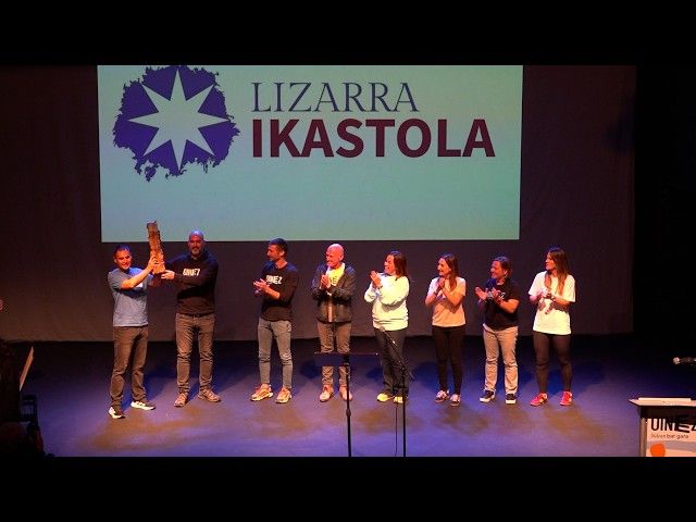 NAFARROA OINEZ 2026 LEKUKO ALDAKETA I EKITALDI OFIZIALA bideoaren irudi txikia