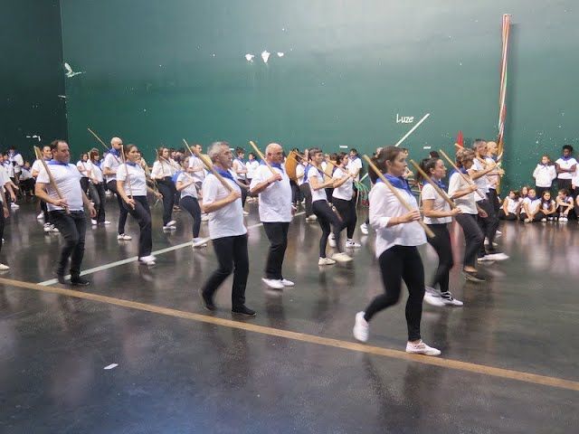 Legazpiko Sustraiak Dantza taldearen 50. urteurreneko jaialdia nagusia (I) bideoaren irudi txikia