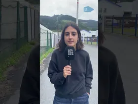 Laudioko langile bat hil da lan-istripuan, Vibrantz fabrikako labe batek eztanda egin ostean edukiaren irudi txikia