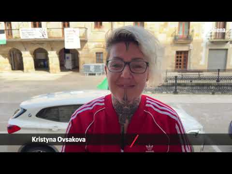 Kristyna Ovsakova: 'Maitasun handiarekin hartu gaituzte; ez gara atzerritar sentitzen' bideoaren irudi txikia