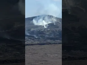 💥💥💥KILAUEA Duela astebete esnatu zen Kilauea sumendia ikustera etorri gara! bideoaren irudi txikia