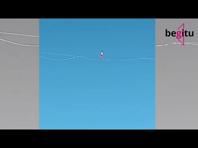 Arraba gurutzaruten dauan 1.350 metroko slackline errekorra Gorbeian bideoaren irudi txikia