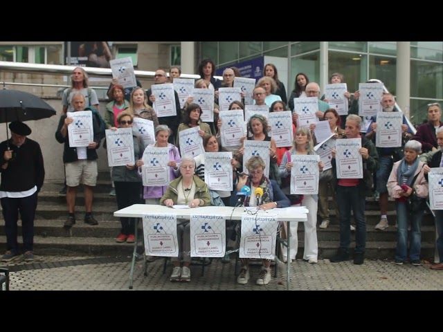 26/10/16 Donostialdeako Osasungintza Publikoaren Aldeko Herri Plataformaren agerraldia bideoaren irudi txikia