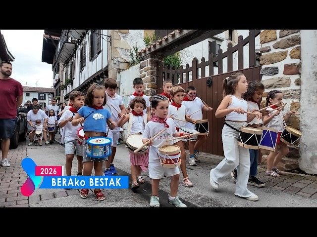 BESTAK 2026 BERA I HAURREN DANBORRADA bideoaren irudi txikia
