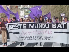 Feminismotik 'mundu berri baten' aldeko aldarria egin dute Ordizian. bideoaren irudi txikia