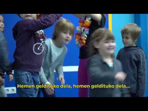 Zubiri zubiri bideoaren irudi txikia