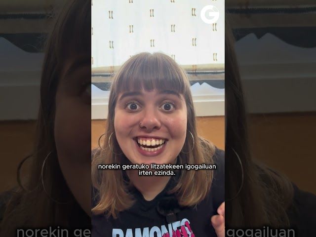 URRIKO GAZTEZULOKO ALDIZKARIKO PROTAGONISTAK! bideoaren irudi txikia