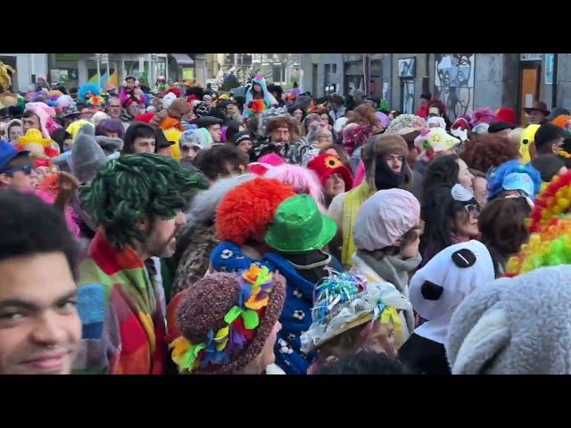 Dianako lehen jauziak bideoaren irudi txikia