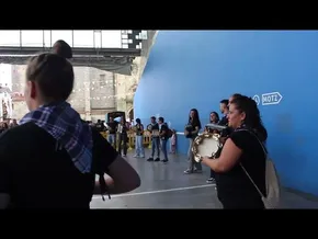 Triku taldea bideoaren irudi txikia