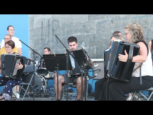 26/06/13 Zumartekoen ikasturte amaiera: talde instrumentalen emanaldia bideoaren irudi txikia