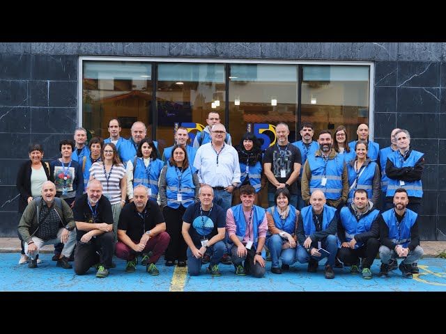 Euskaragileak topaketa Cikautxon - 2025-10-09 bideoaren irudi txikia