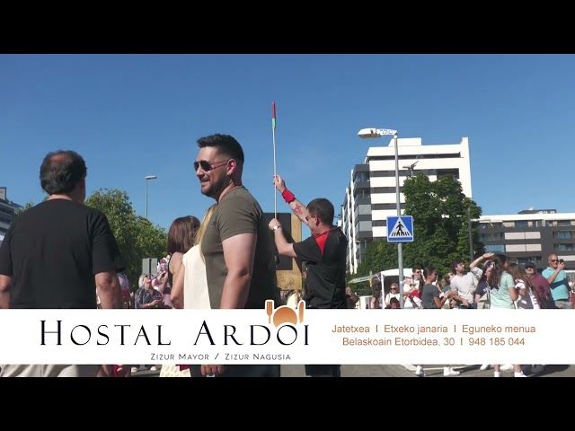 BESTAK 2026 LEZKAIRU I TXUPINAZOA bideoaren irudi txikia