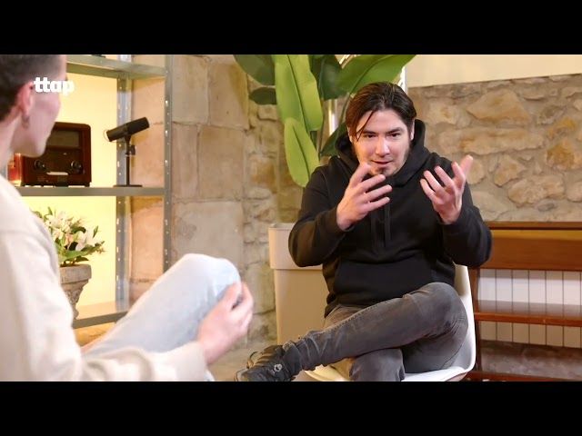 Paul Urkijo eta Ekaitz Bertiz: “Egiazko gauzak barren-barrenetik kontatzeko balio du fantasiak' bideoaren irudi txikia