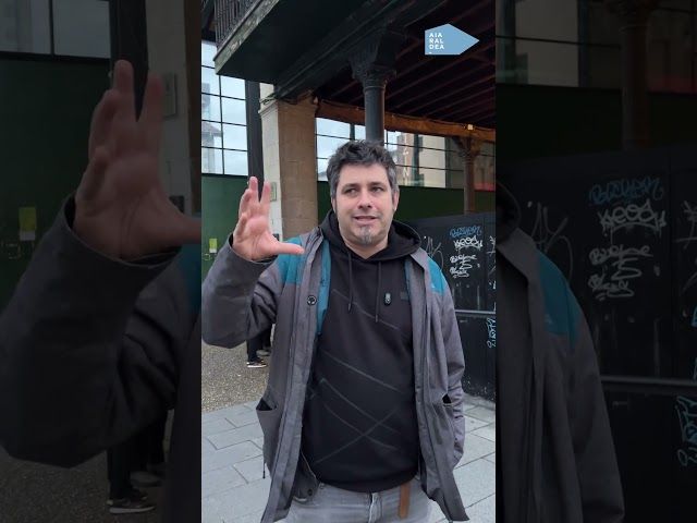 Carnesto oilarraren ehorzketarekin agurtu dituzte aratusteak Artziniegan bideoaren irudi txikia