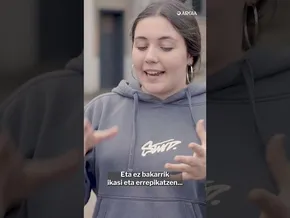 Elaia Lazkano: 'Gauzak interpretatzen ikastendugu, eta ez ikasi eta errepikatzen' bideoaren irudi txikia