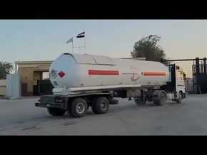 Rafahko pasabidea muga handiekin ireki du Israelek, palestinarrak hiltzen jarraitzen duen bitartean bideoaren irudi txikia